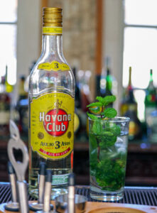 Mojito trago cubano